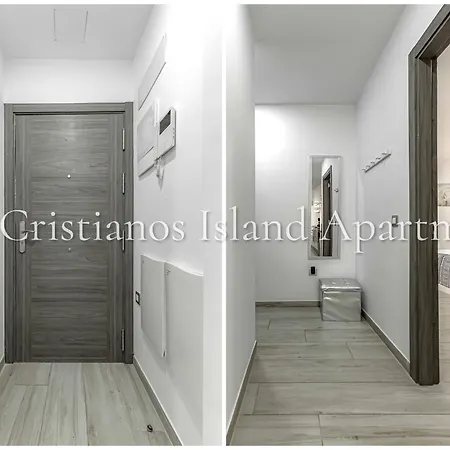 Cristianos Island Apartament *