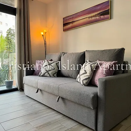 Cristianos Island Apartament